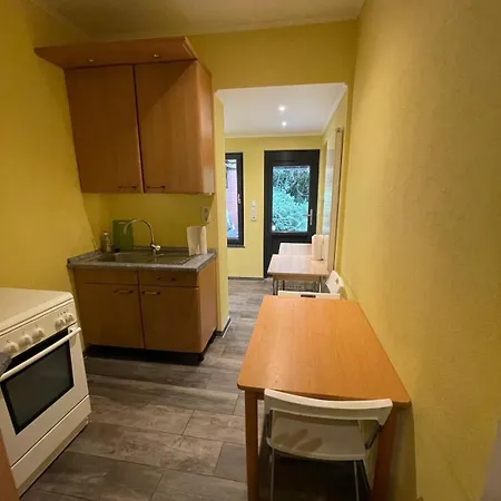 Haus Fuer 8 Personen 度假居 *